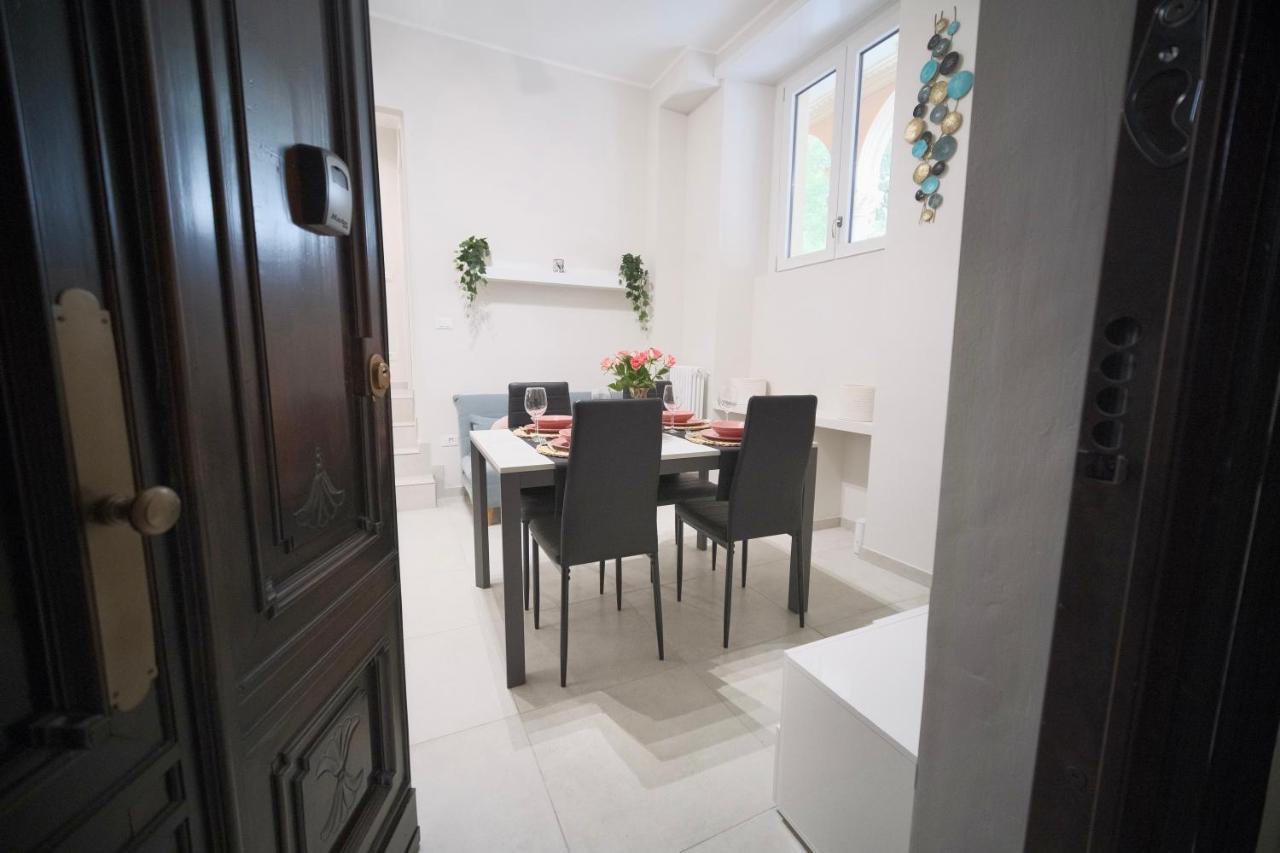 Appartamento Moderno ❴ 300 Mt. Da Porta Nuova ❵ Turim Exterior foto