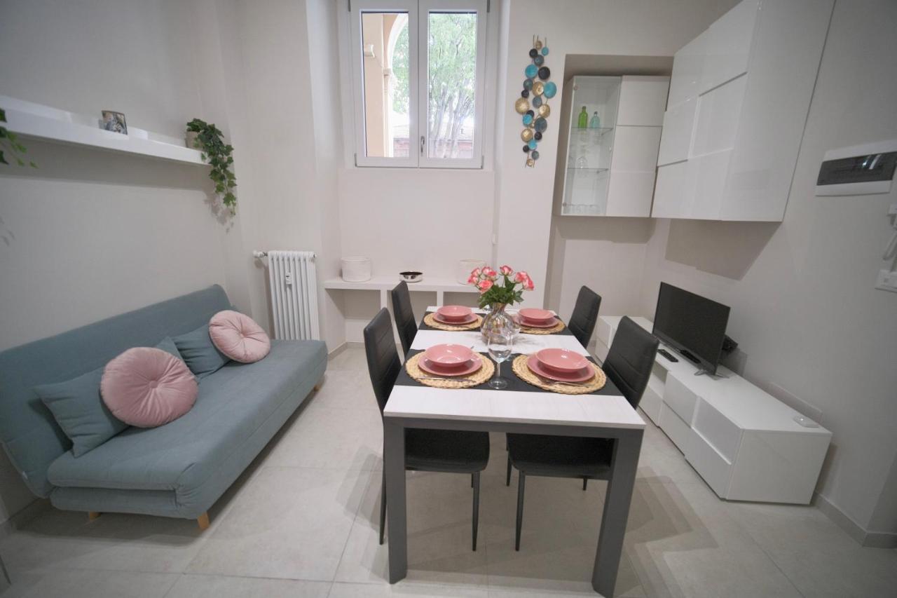 Appartamento Moderno ❴ 300 Mt. Da Porta Nuova ❵ Turim Exterior foto